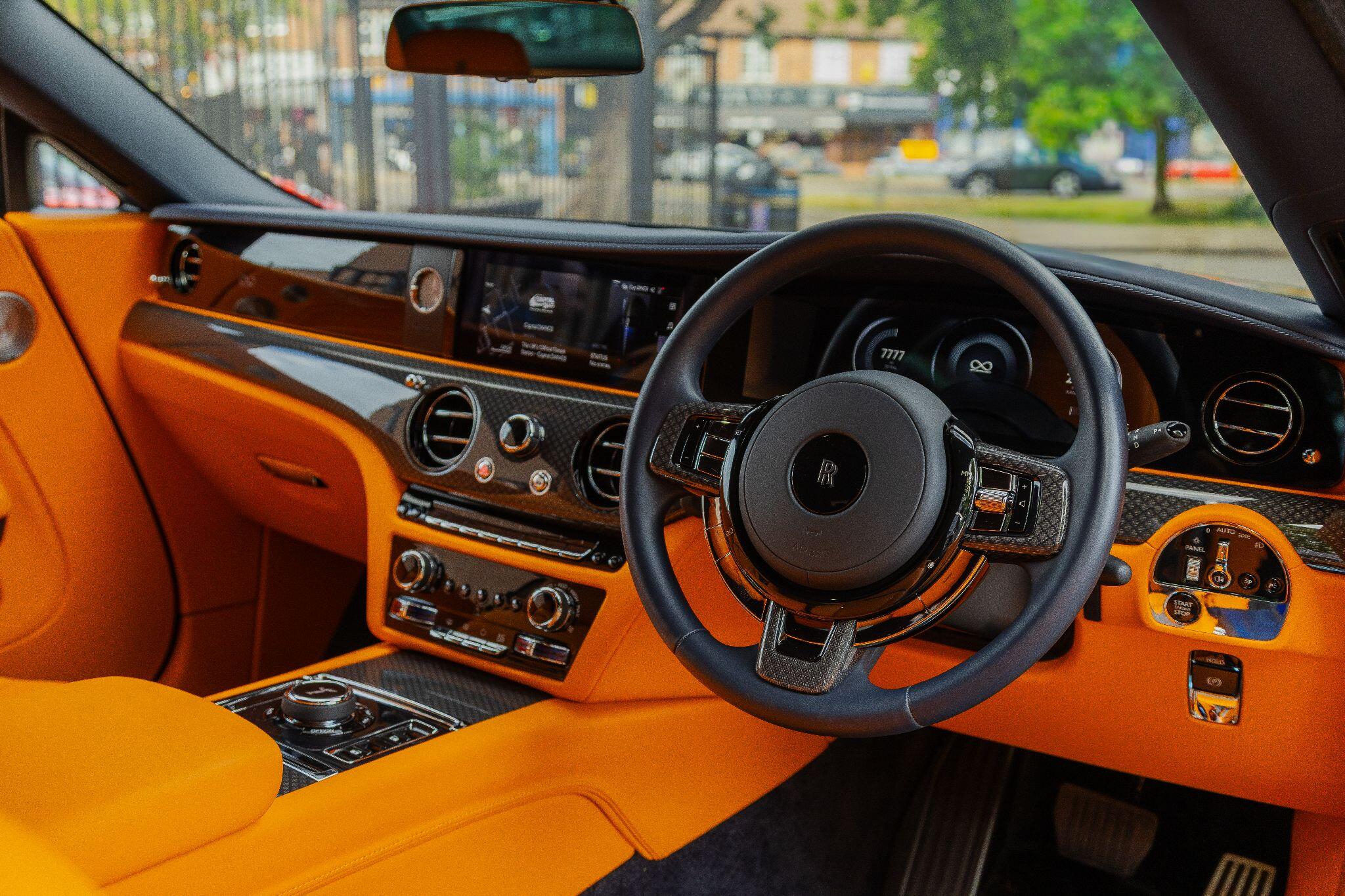 Rolls-Royce Spectre view 13