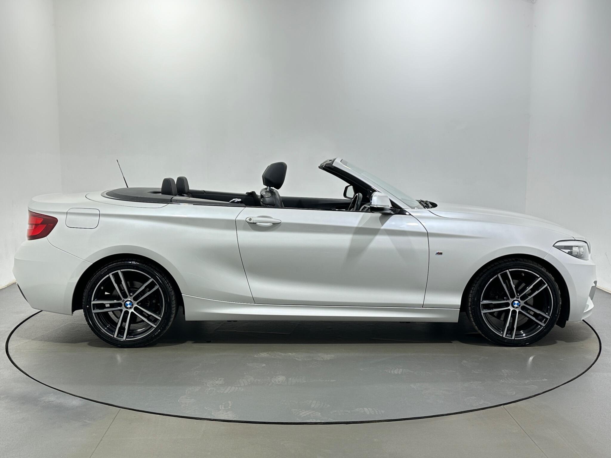 BMW 2 Series view 9
