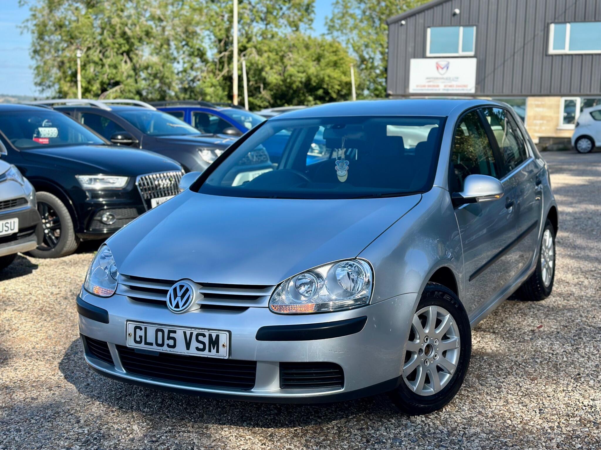 Volkswagen Golf view 3