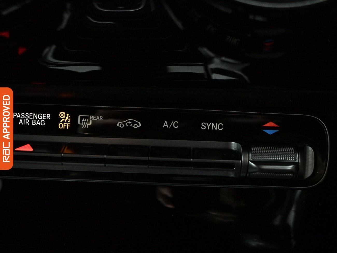 Mercedes-Benz CLA view 18