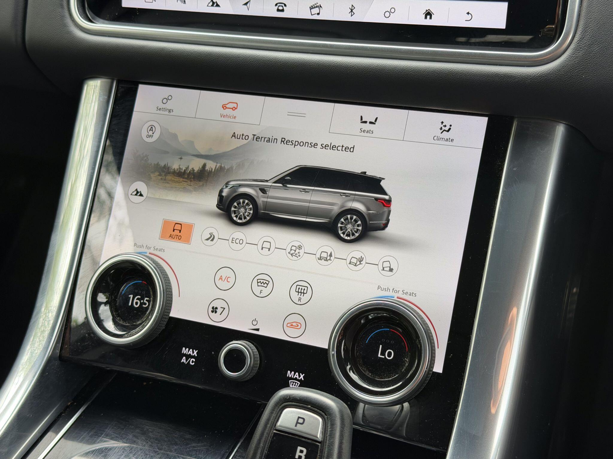 Land Rover Range Rover Sport view 32