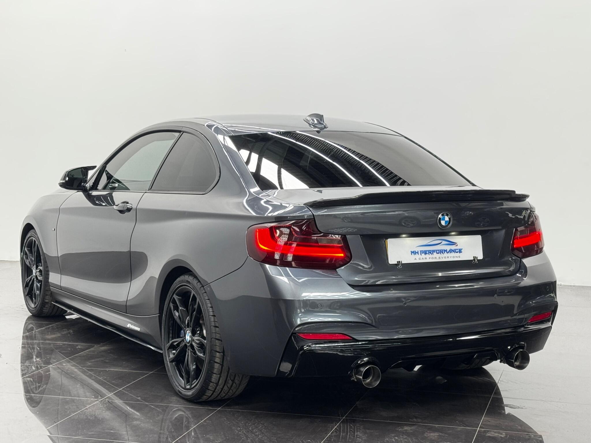 BMW 2 Series view 7