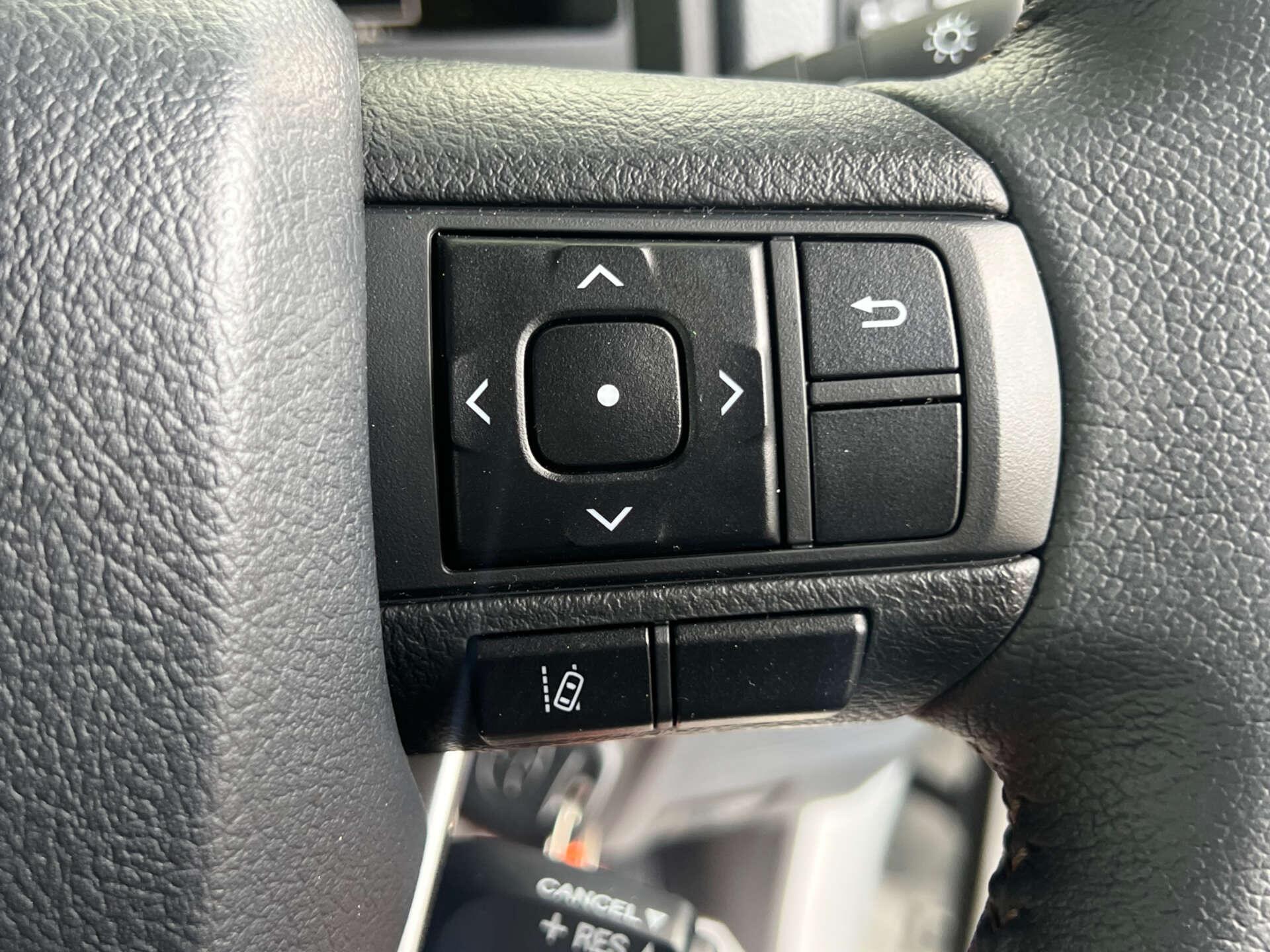 Toyota Land Cruiser view 48