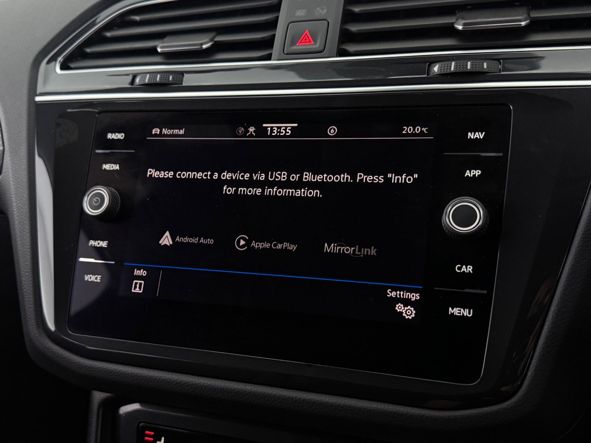 Volkswagen Tiguan view 24