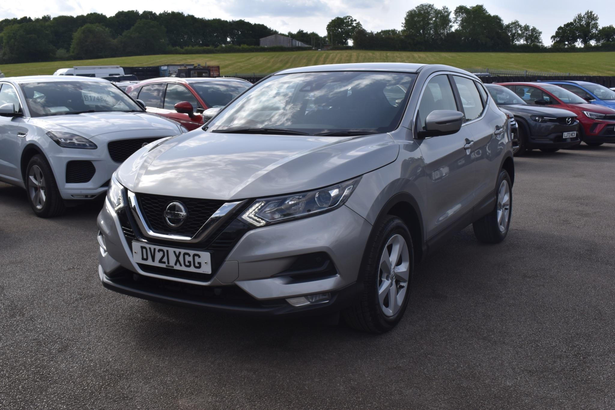 Qashqai - 1.3 DIG-T Acenta Premium Euro 6 (s/s) 5dr - Image 12