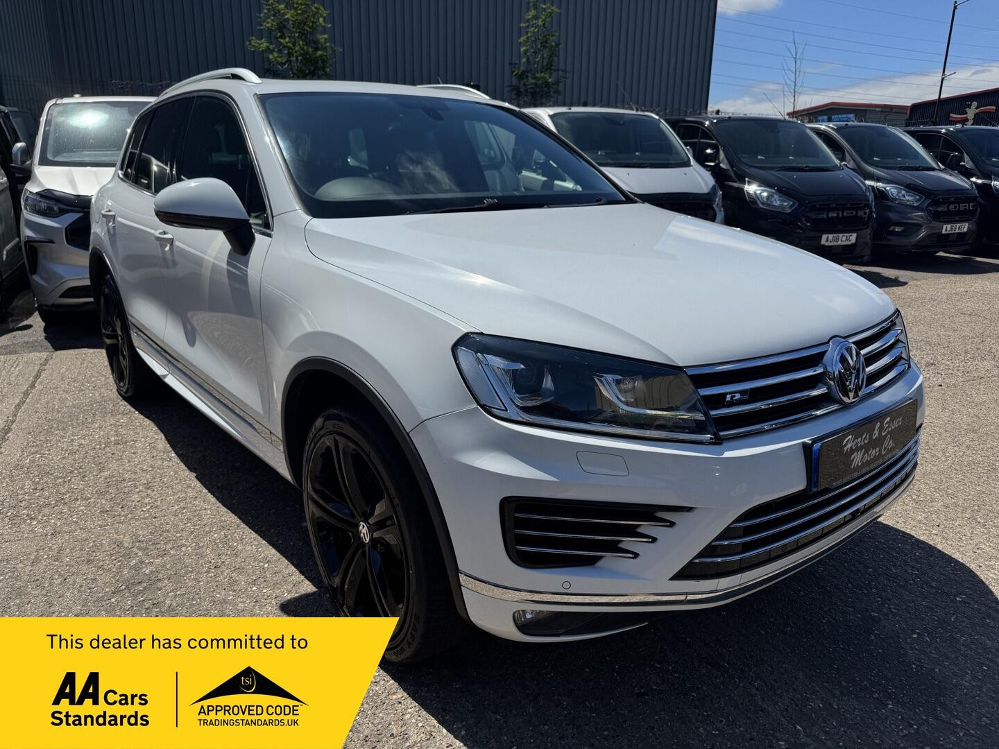 Volkswagen Touareg main image