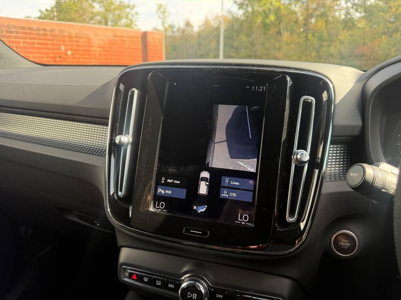 Volvo XC40 view 41