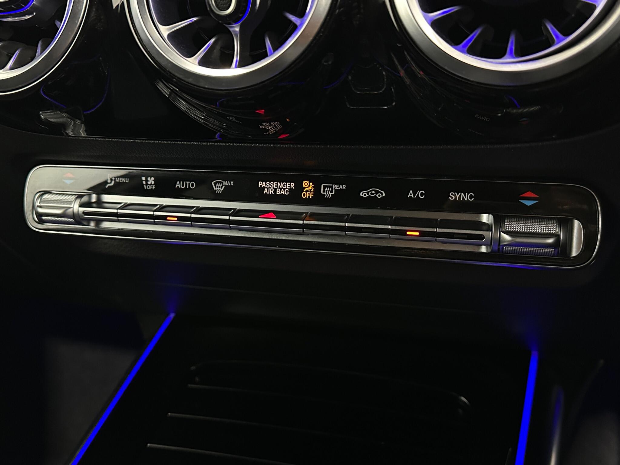 Mercedes-Benz B-Class view 23