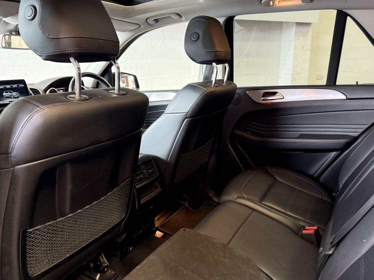 Mercedes-Benz Gle view 56