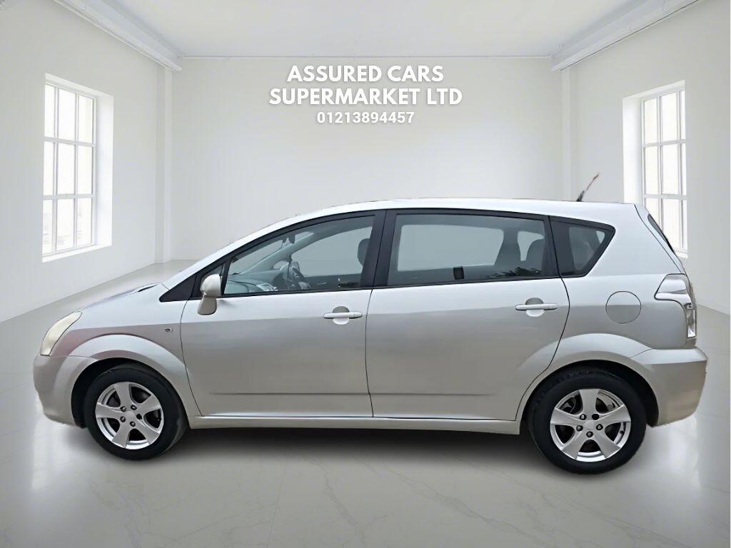 Toyota Corolla Verso view 10