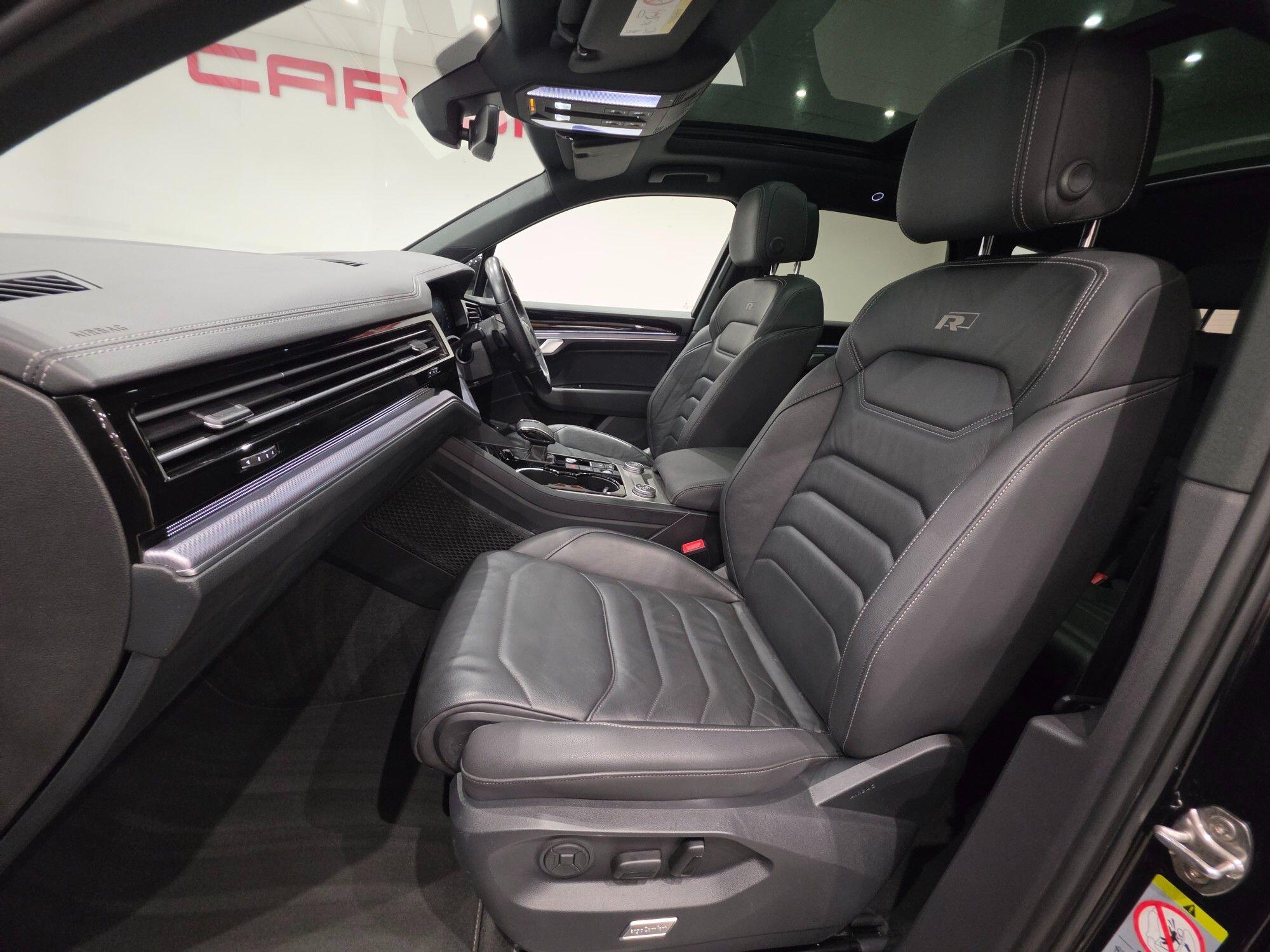 Volkswagen Touareg view 82