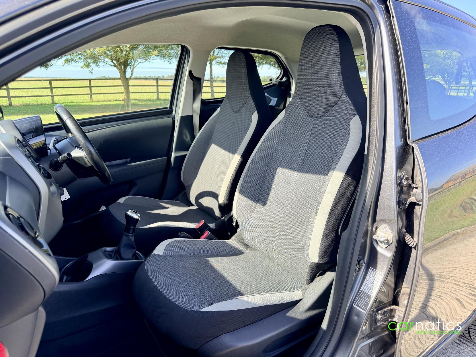 Toyota Aygo view 9