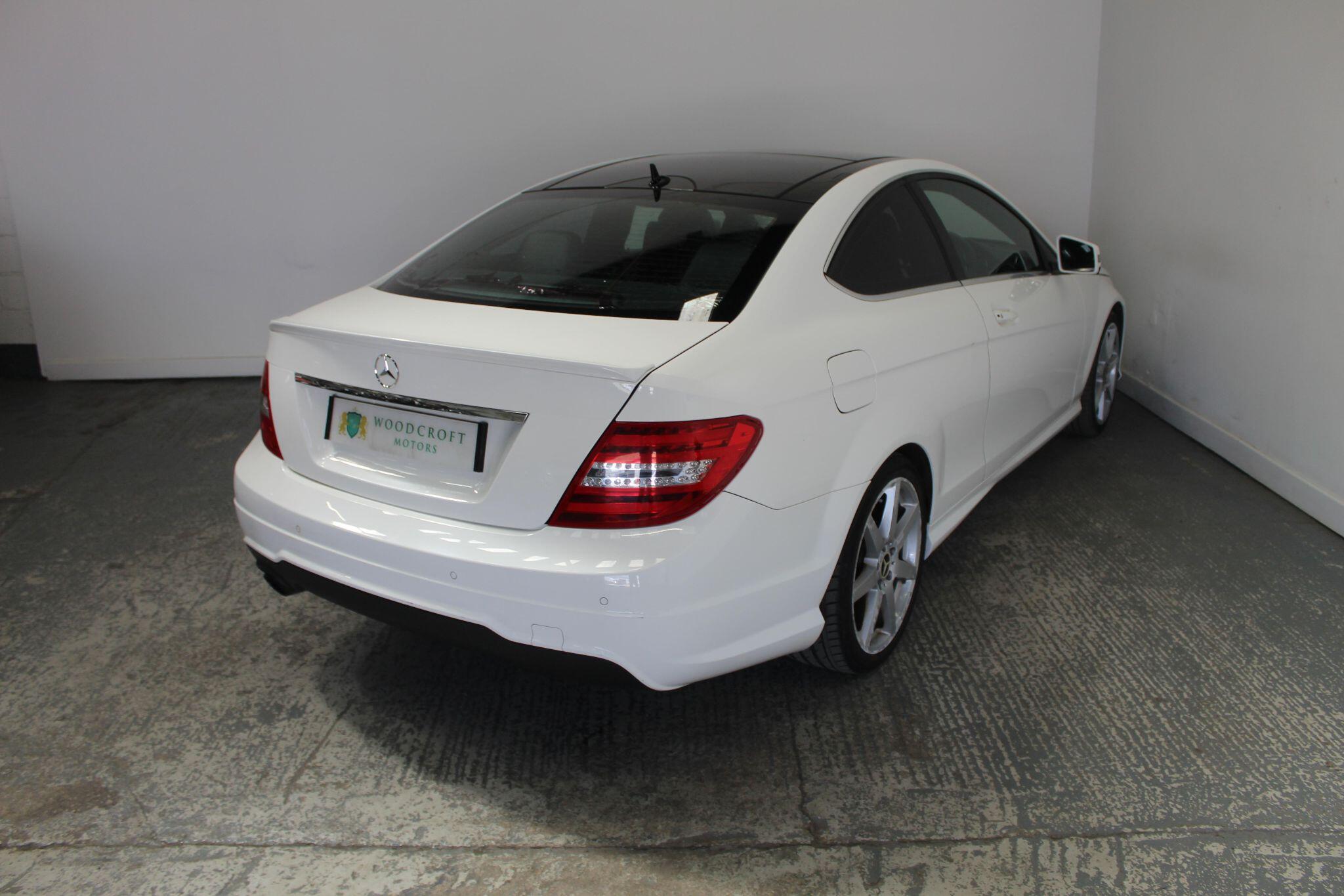Mercedes-Benz C-Class view 8