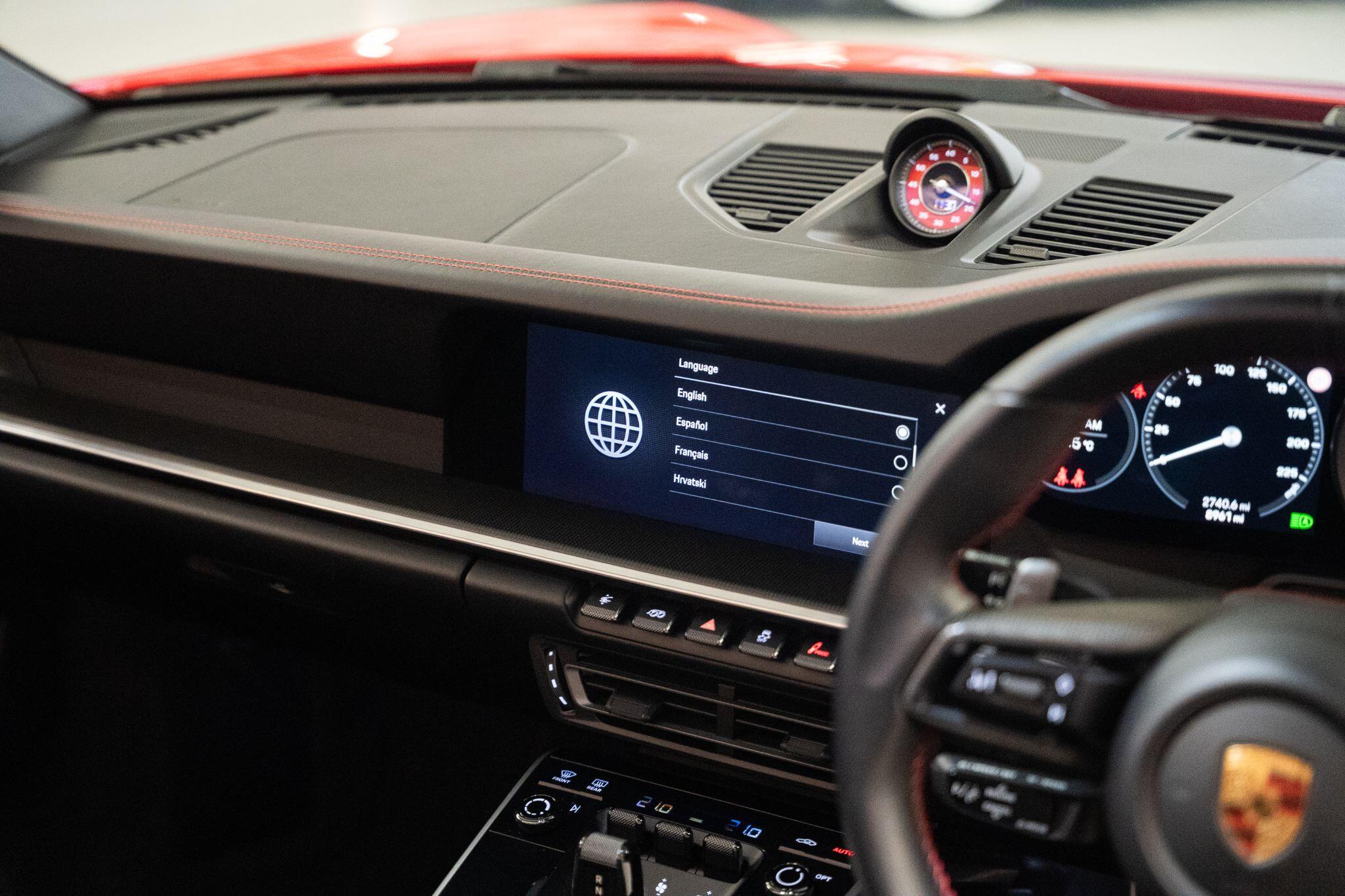 Porsche 911 view 21