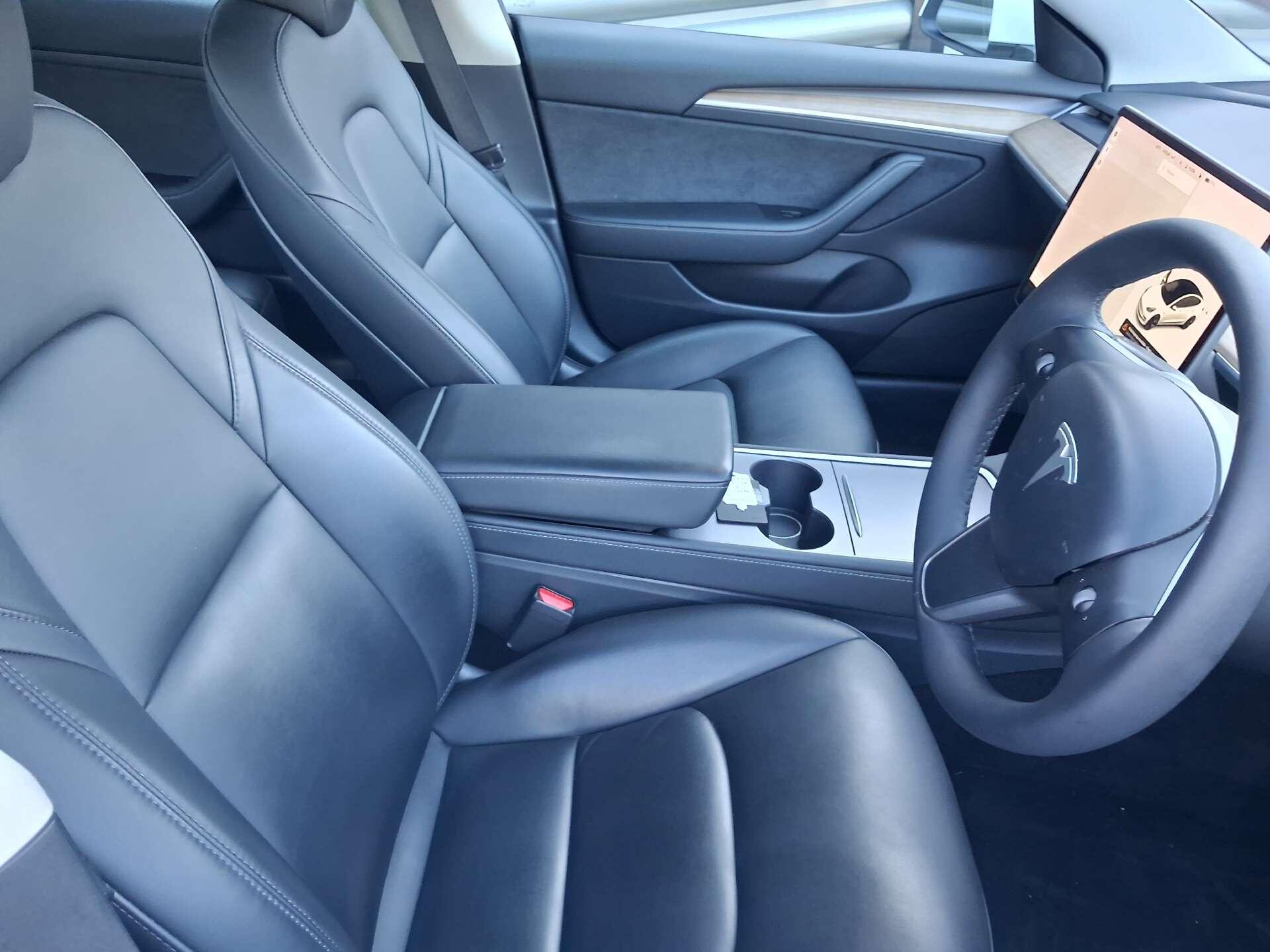 Tesla Model 3 view 16