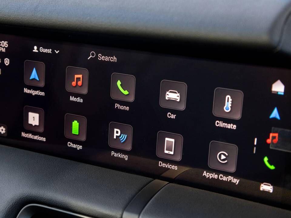 Porsche Taycan view 22