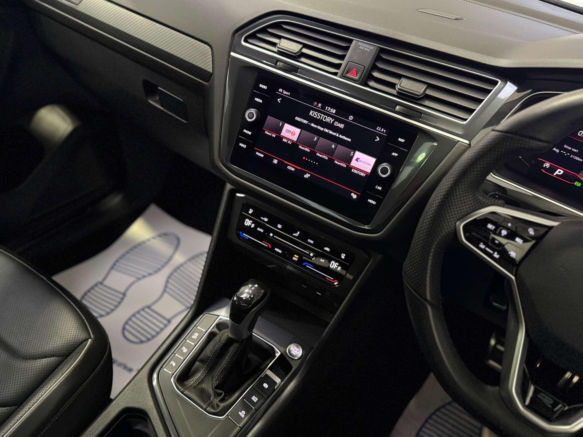 Volkswagen Tiguan Allspace view 19