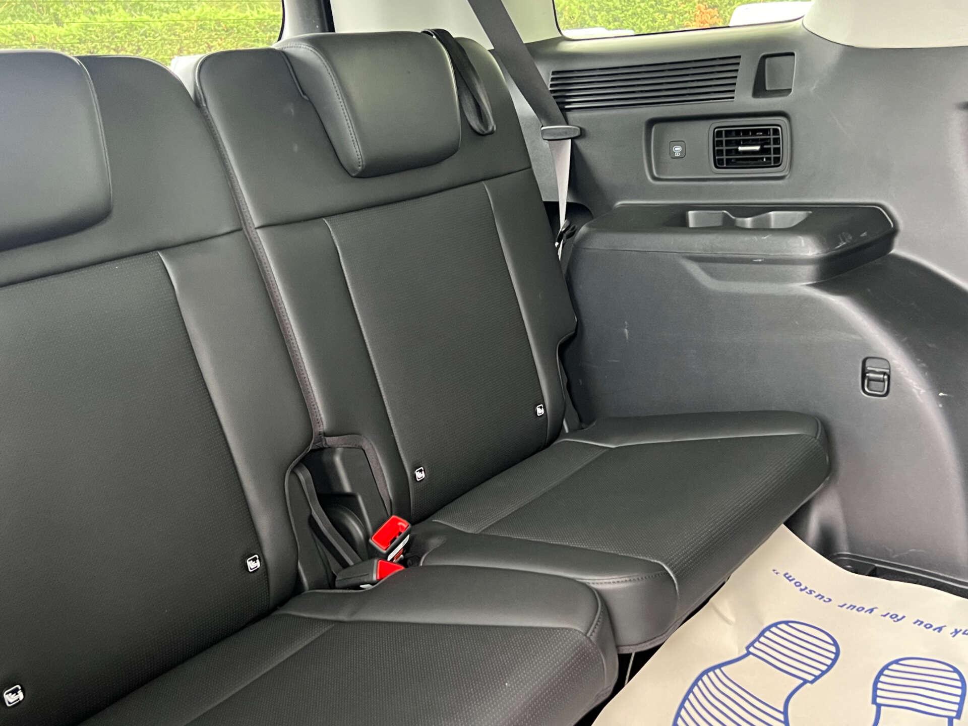 Hyundai Santa Fe view 25