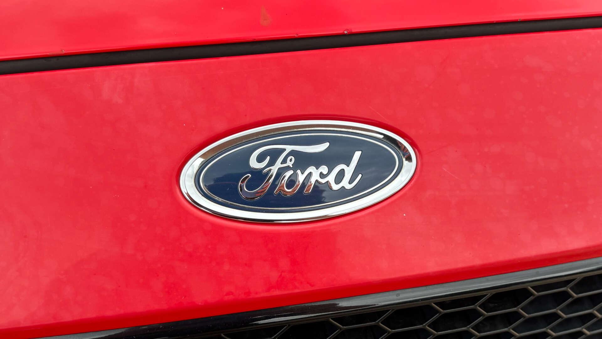 Ford Focus view 35