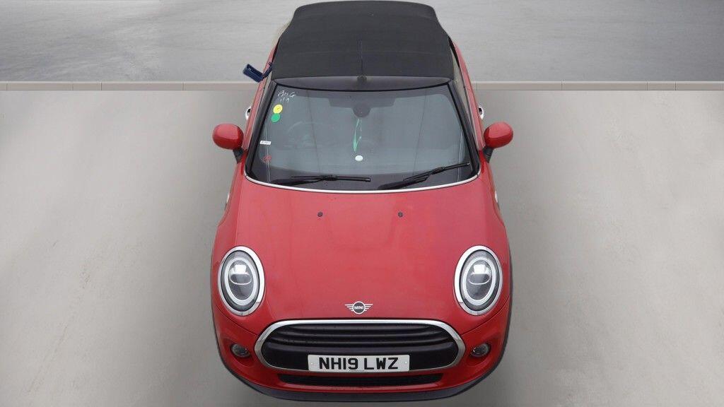 Mini Convertible view 14