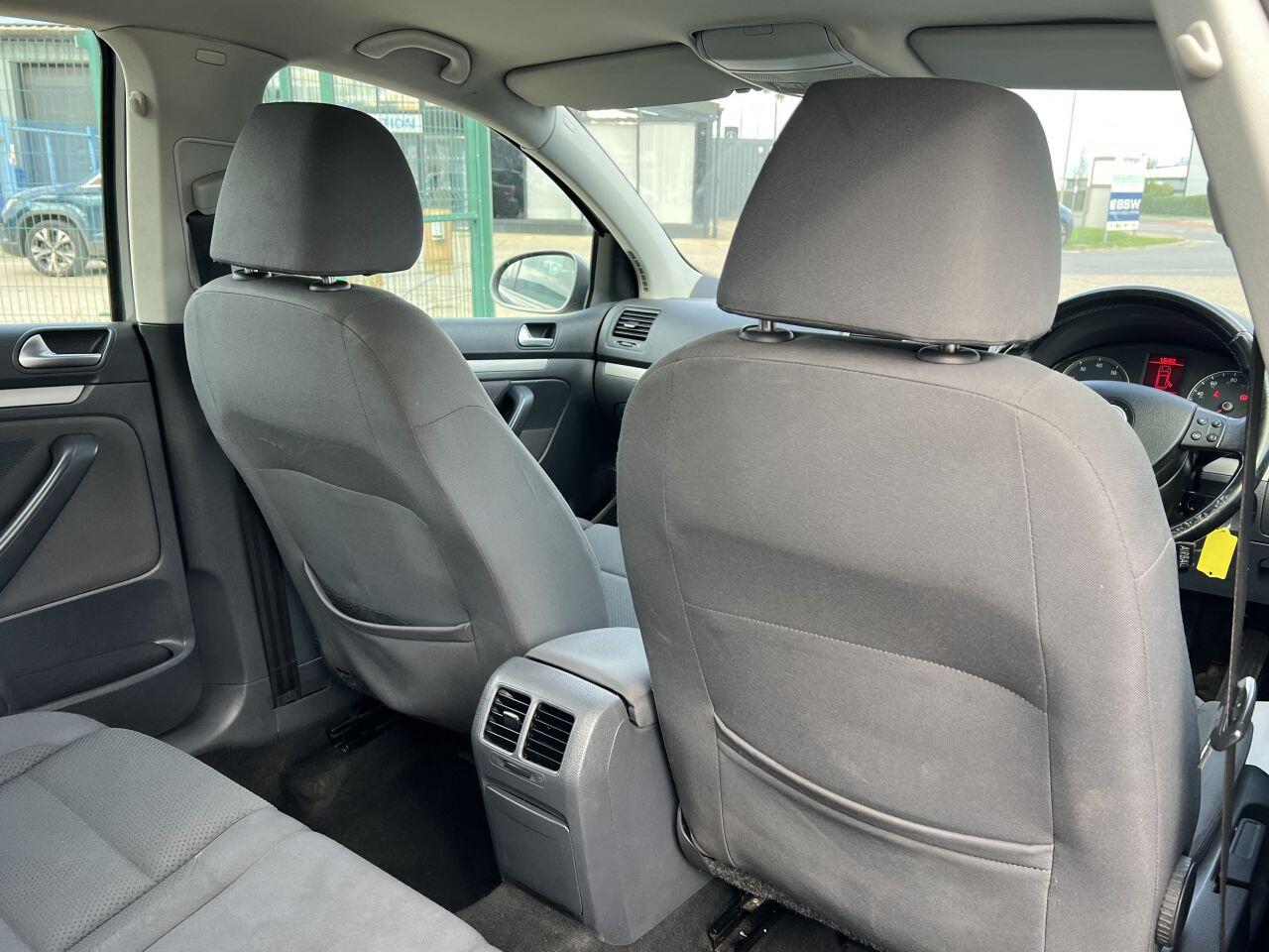 Volkswagen Golf view 18
