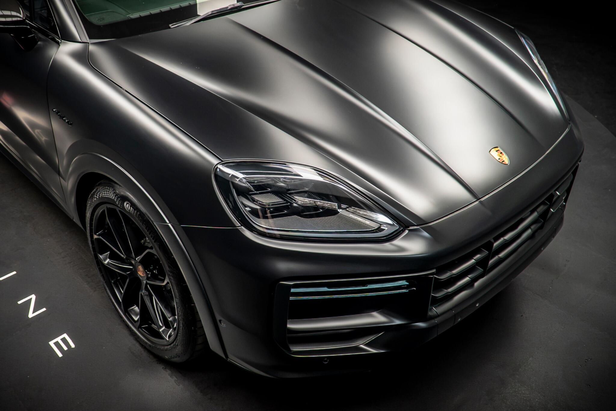 Porsche Cayenne view 11