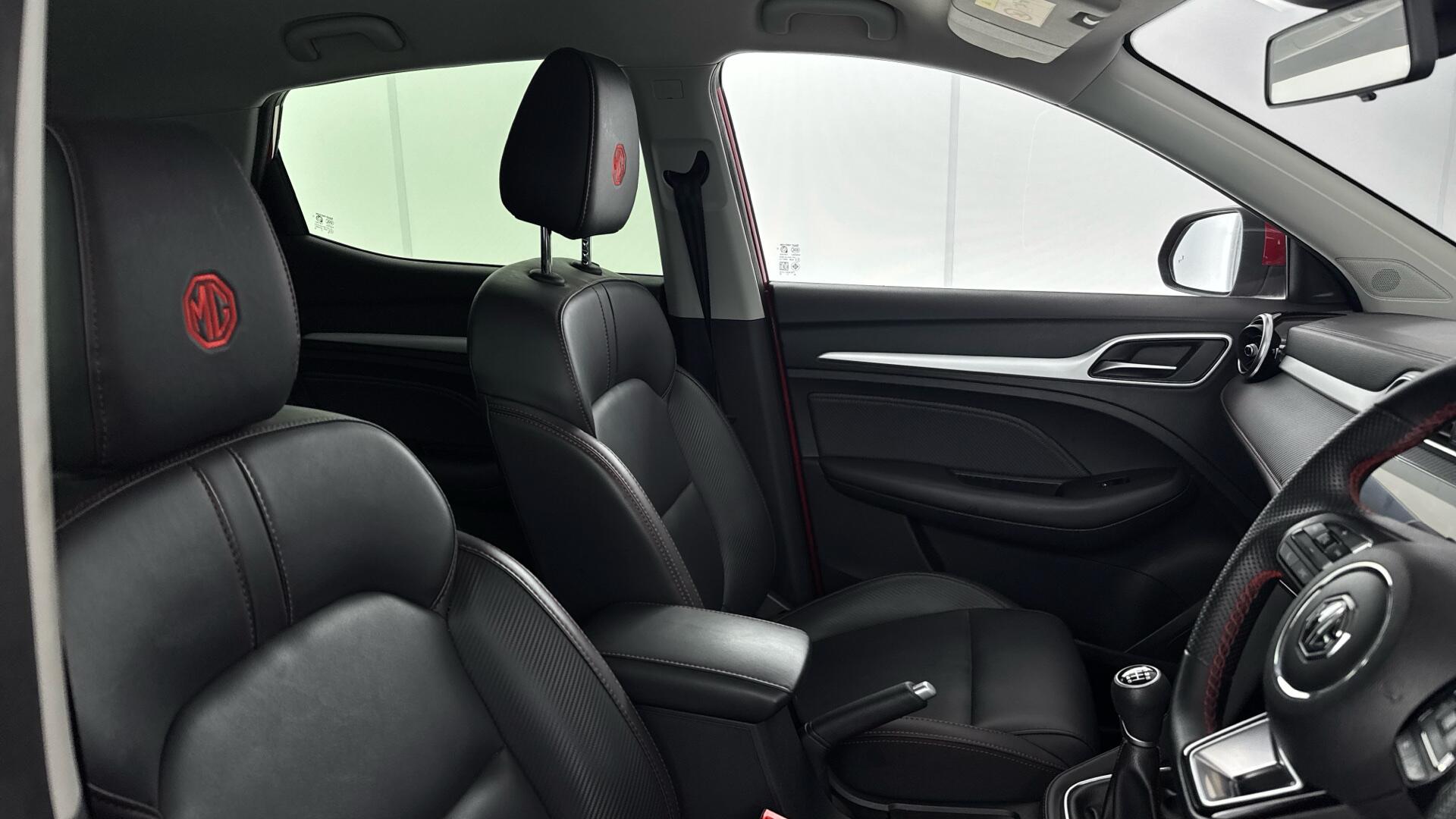 MG ZS view 16