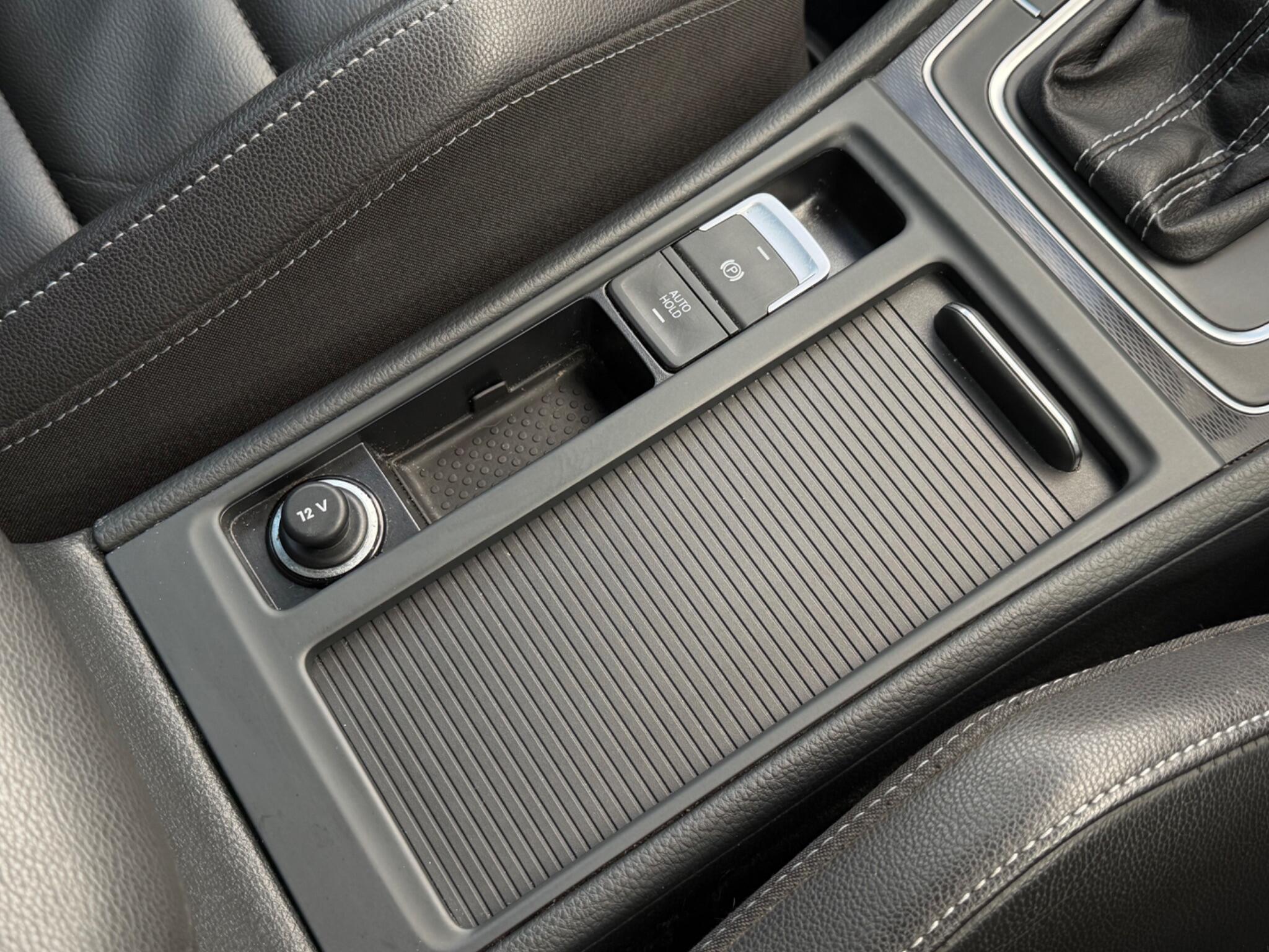 Volkswagen Golf view 42