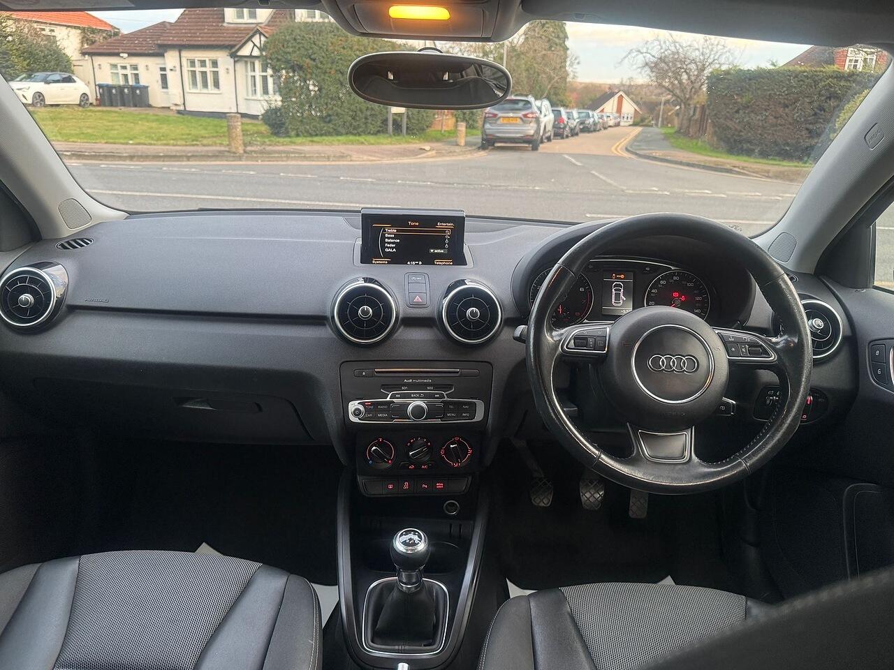 Audi A1 view 3