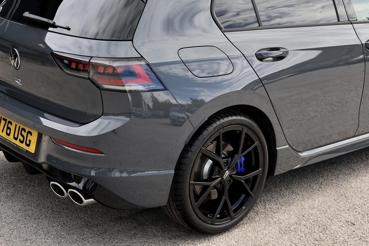 Volkswagen Golf view 20