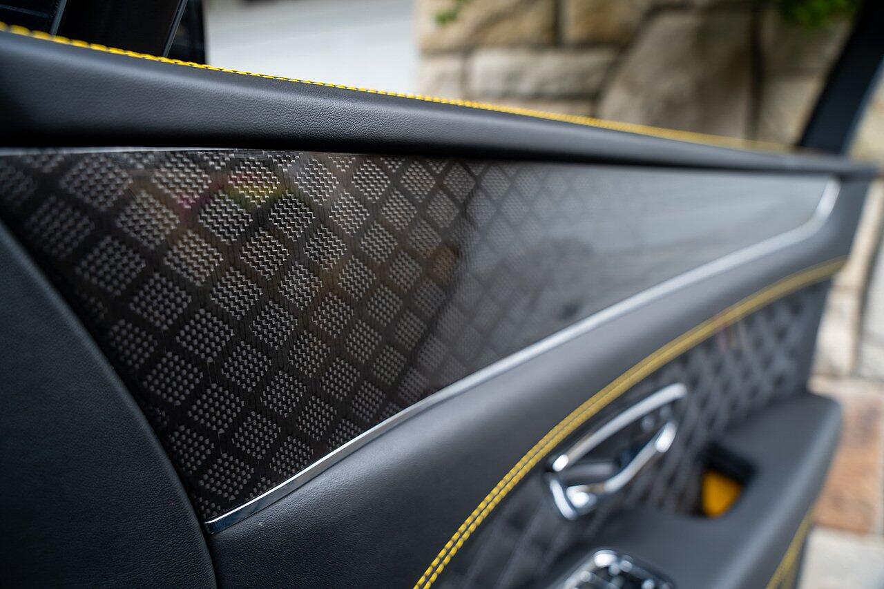 Bentley Bentayga view 65
