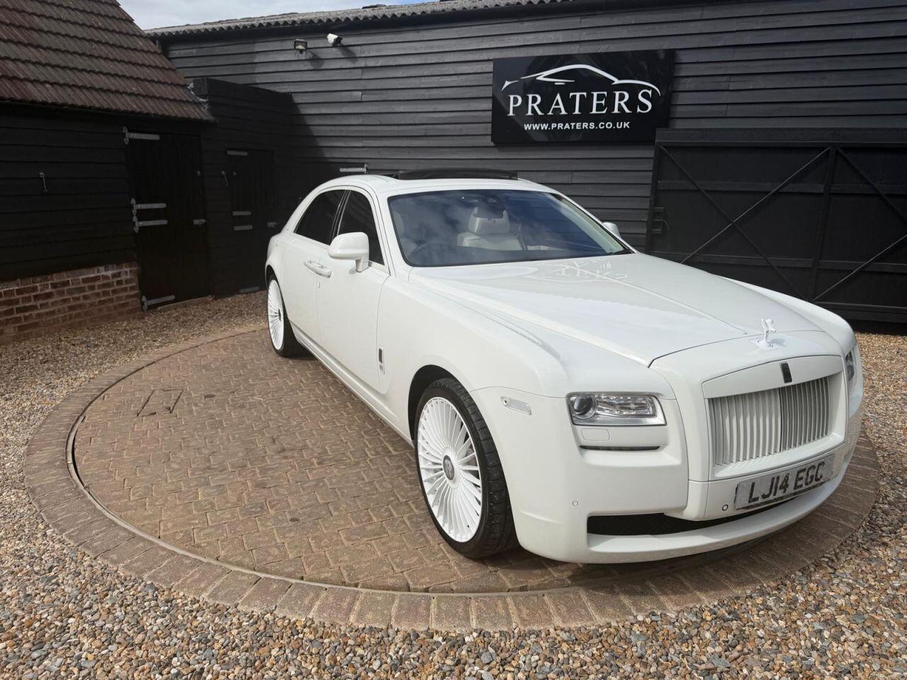 Rolls-Royce Ghost view 31