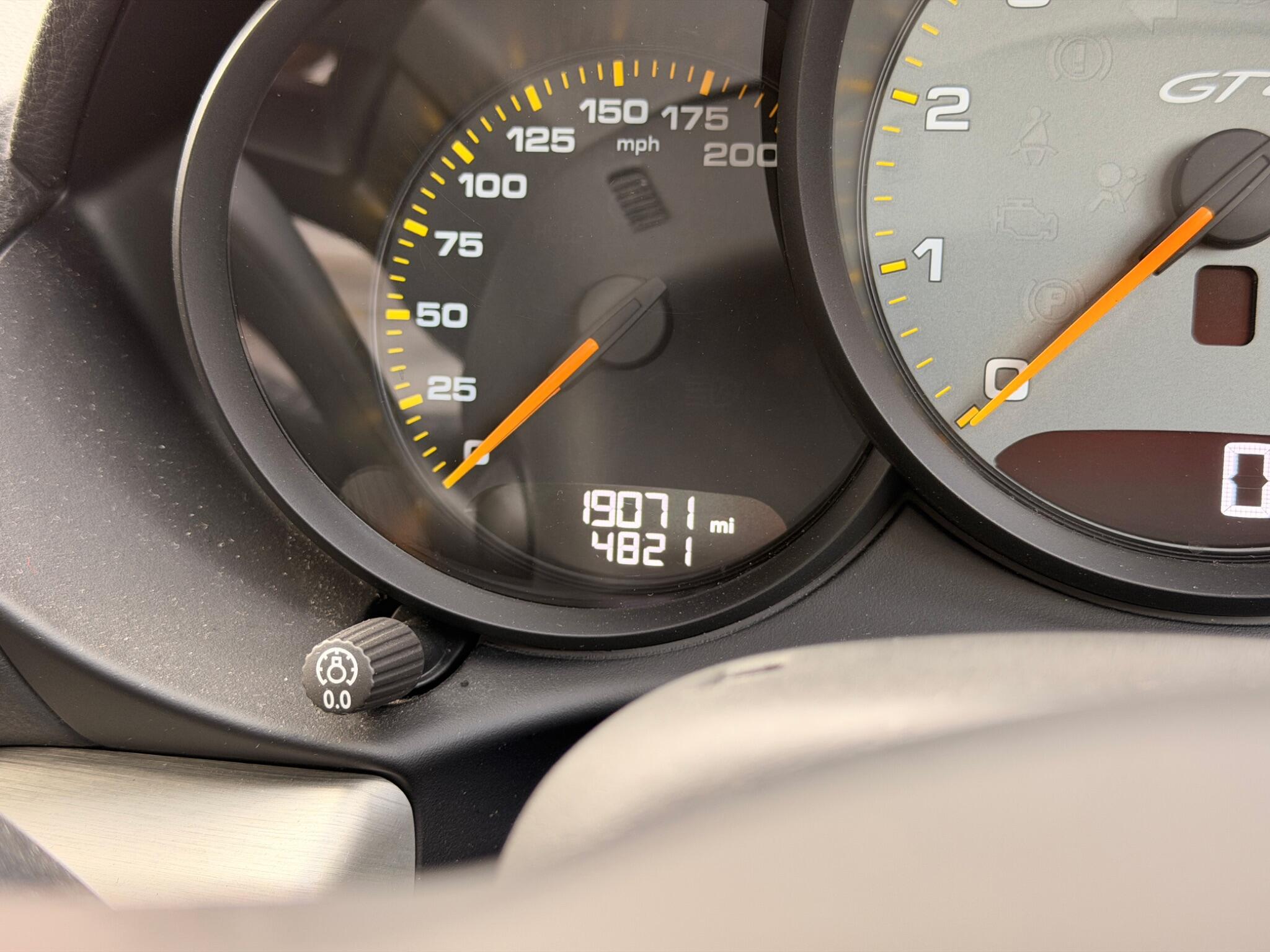 Porsche Cayman view 42