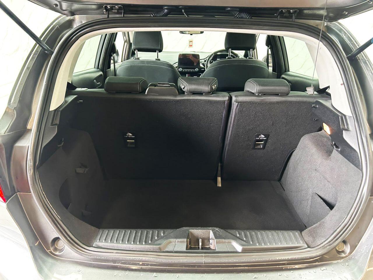 Ford Fiesta view 22