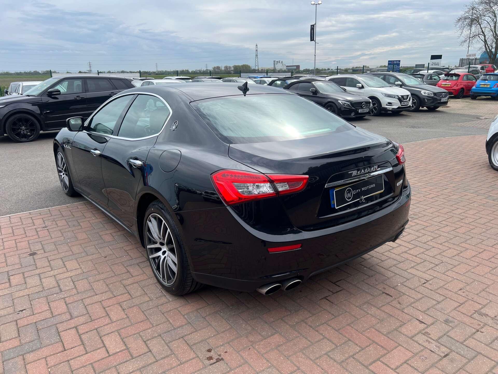 Maserati Ghibli view 11