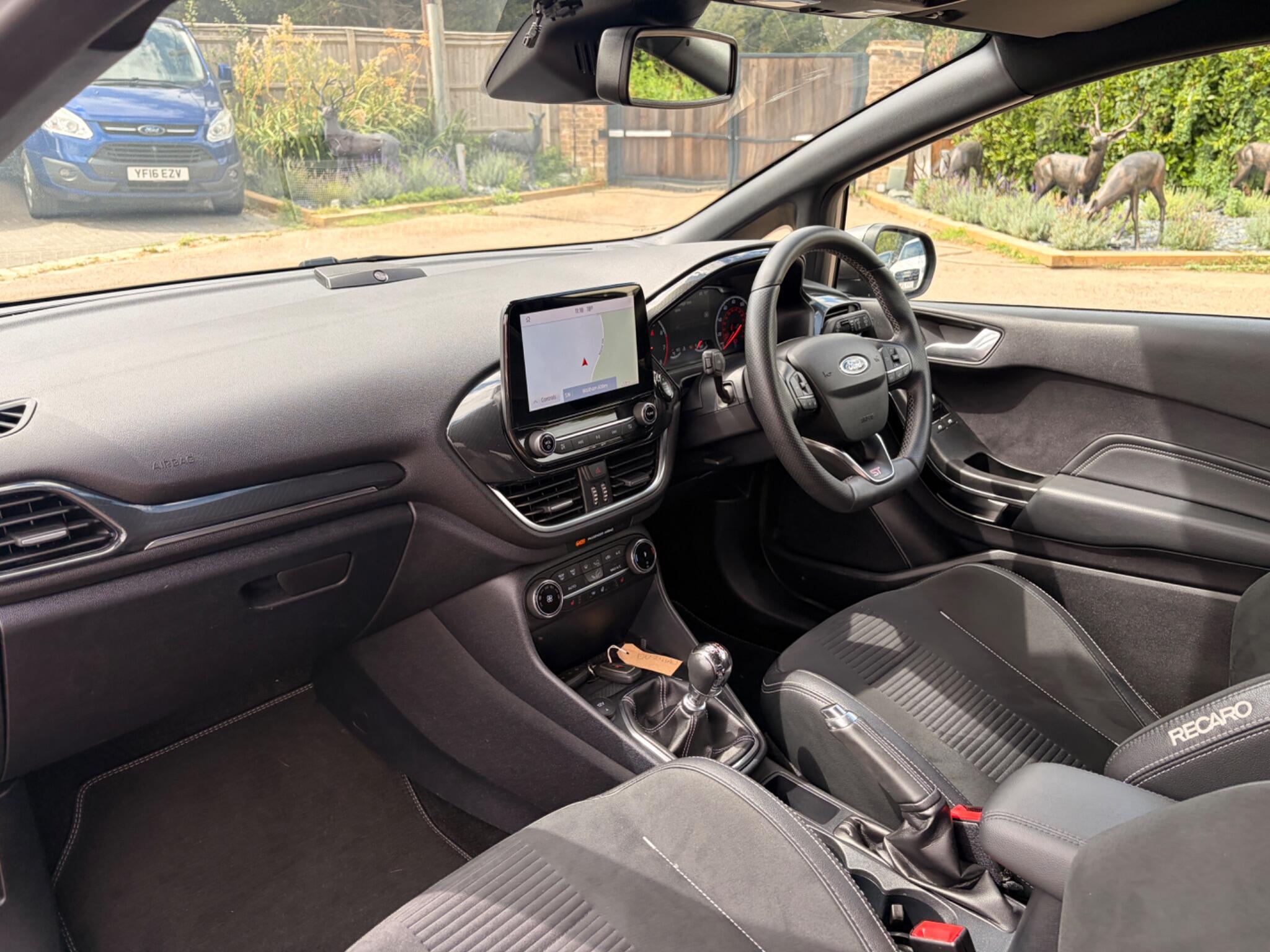 Ford Fiesta view 11