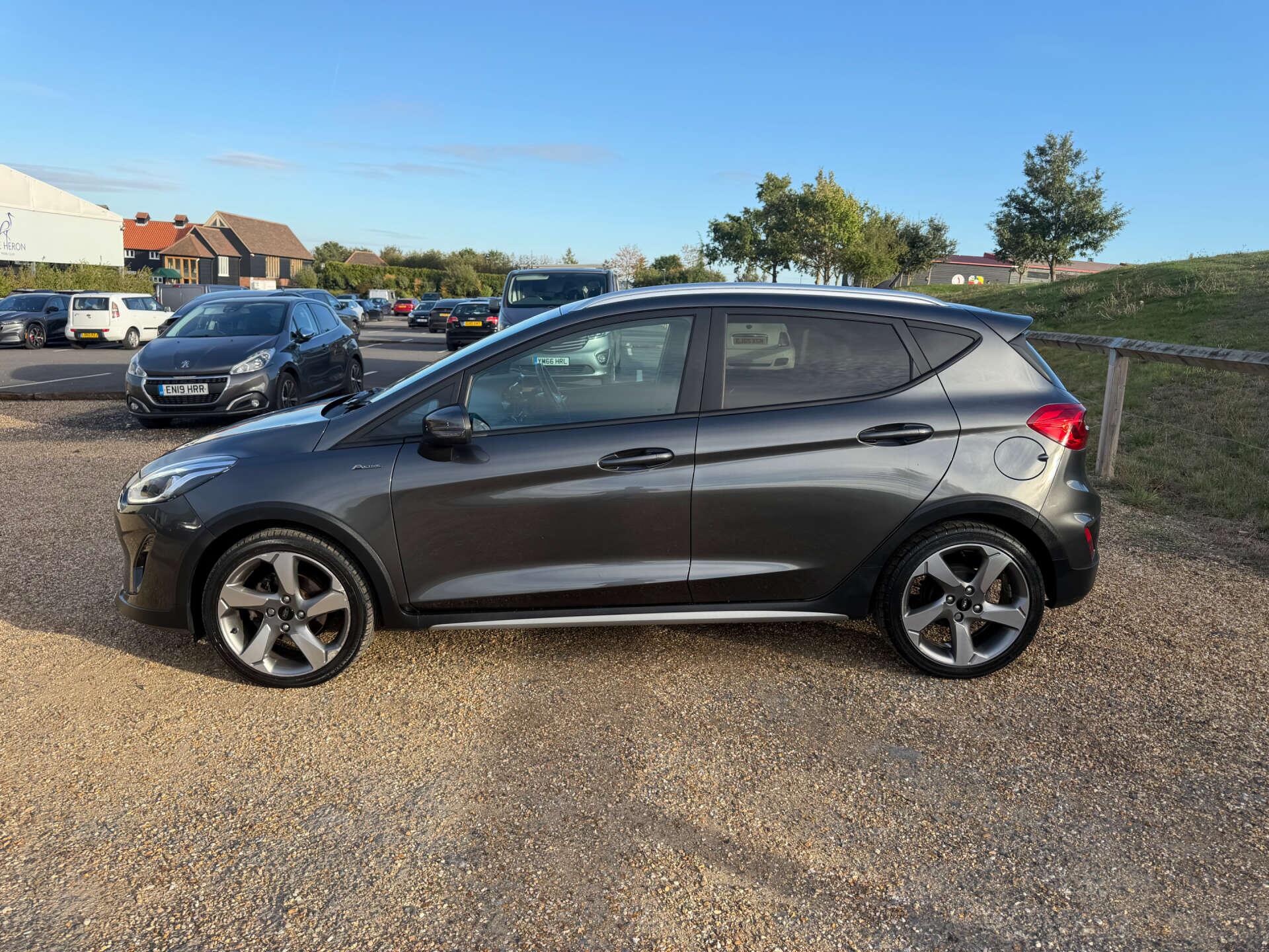 Ford Fiesta view 4
