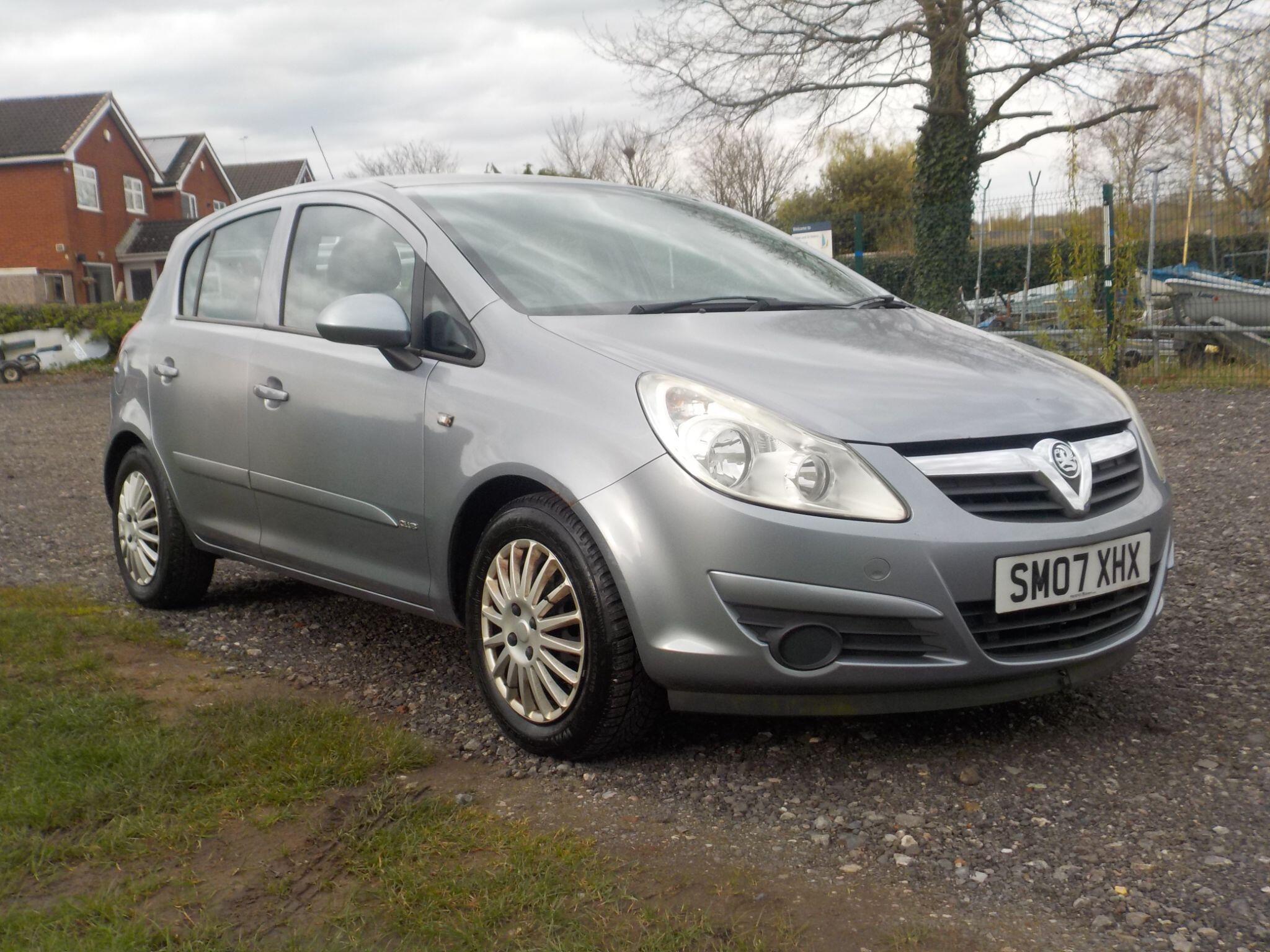 Vauxhall Corsa 1.4i 16v Club 5dr