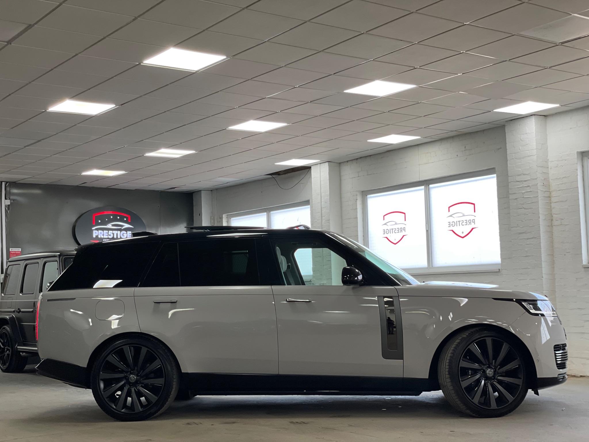 Land Rover Range Rover view 6