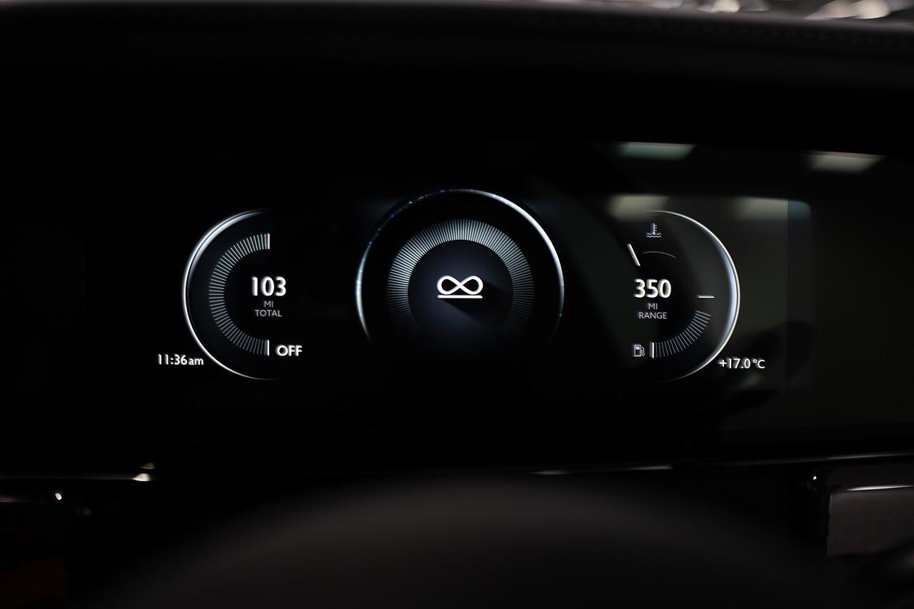 Rolls-Royce Cullinan view 7