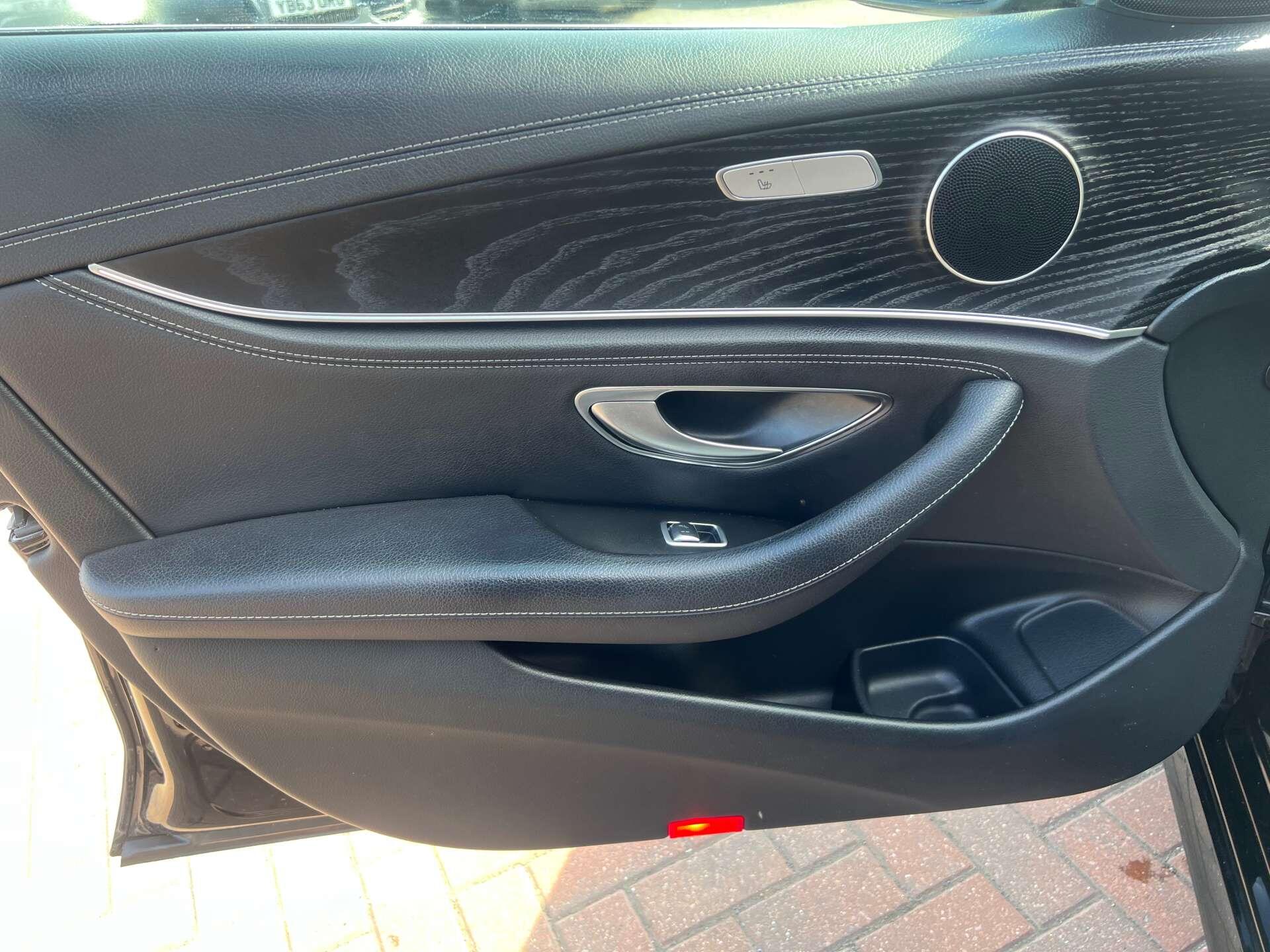 Mercedes-Benz E-Class view 51