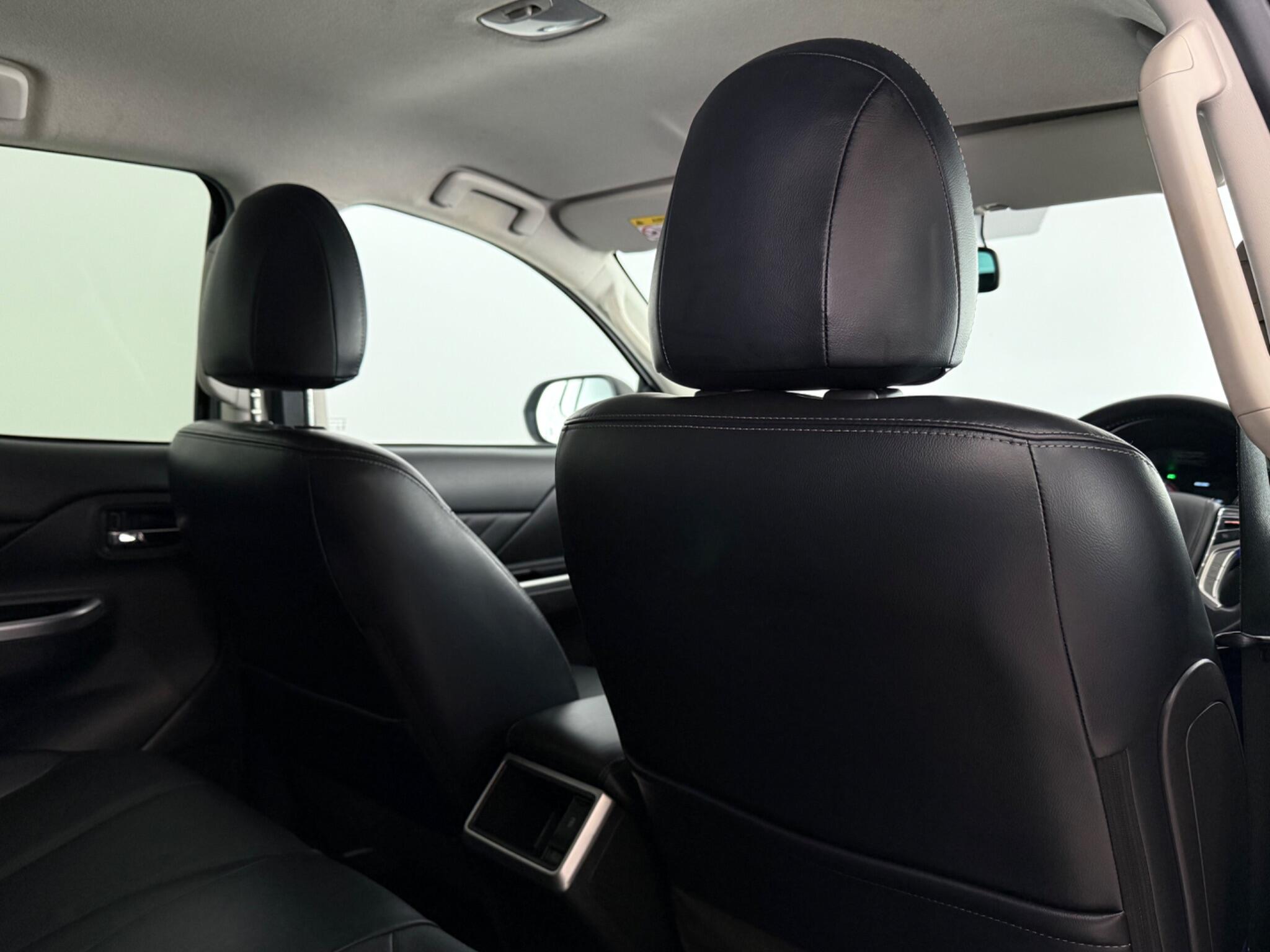 Mitsubishi L200 view 31