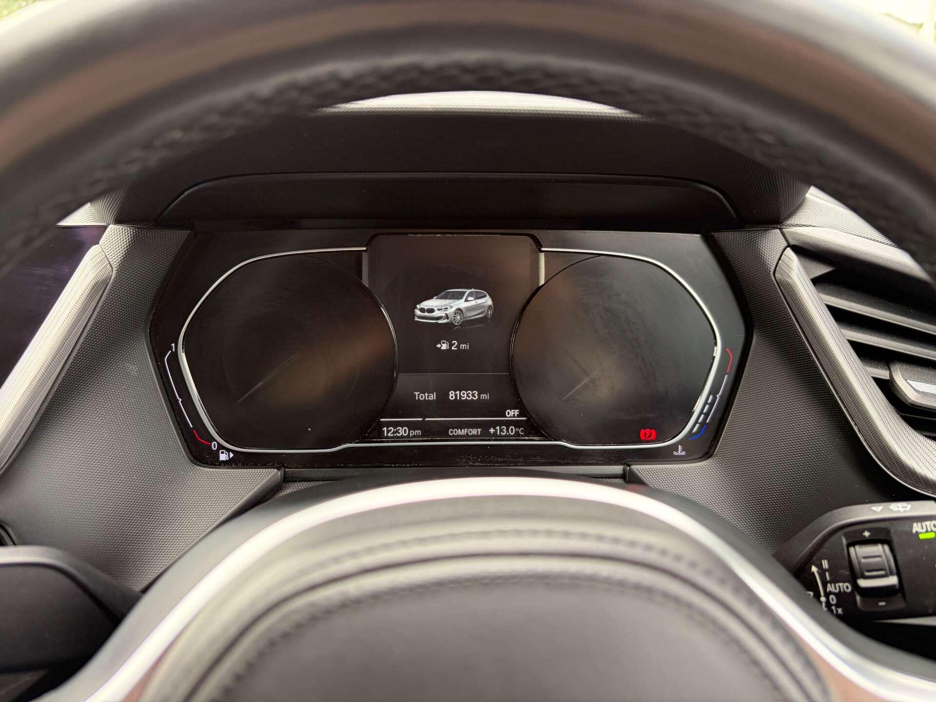 BMW 1 Series view 38