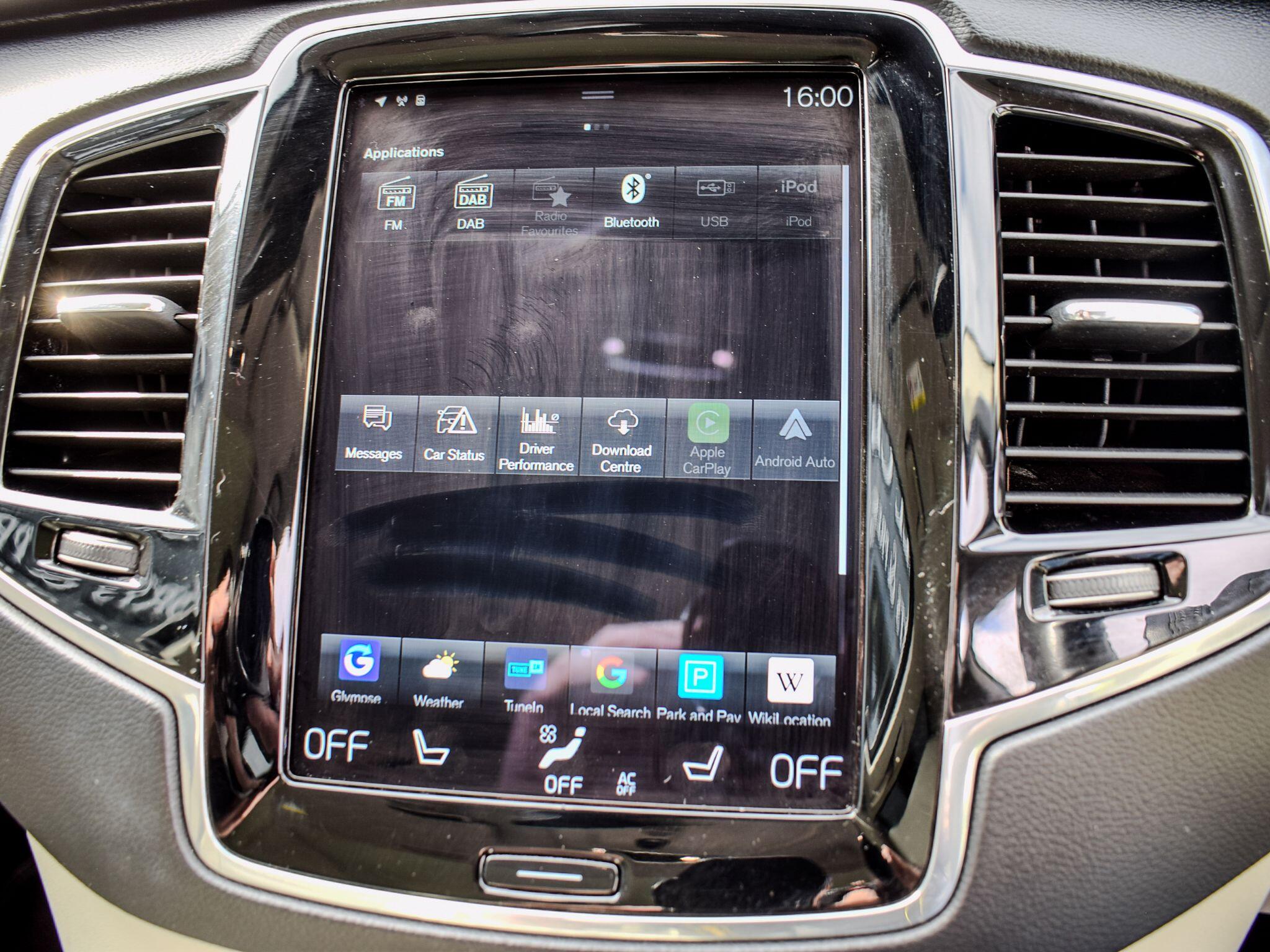 Volvo XC90 view 17