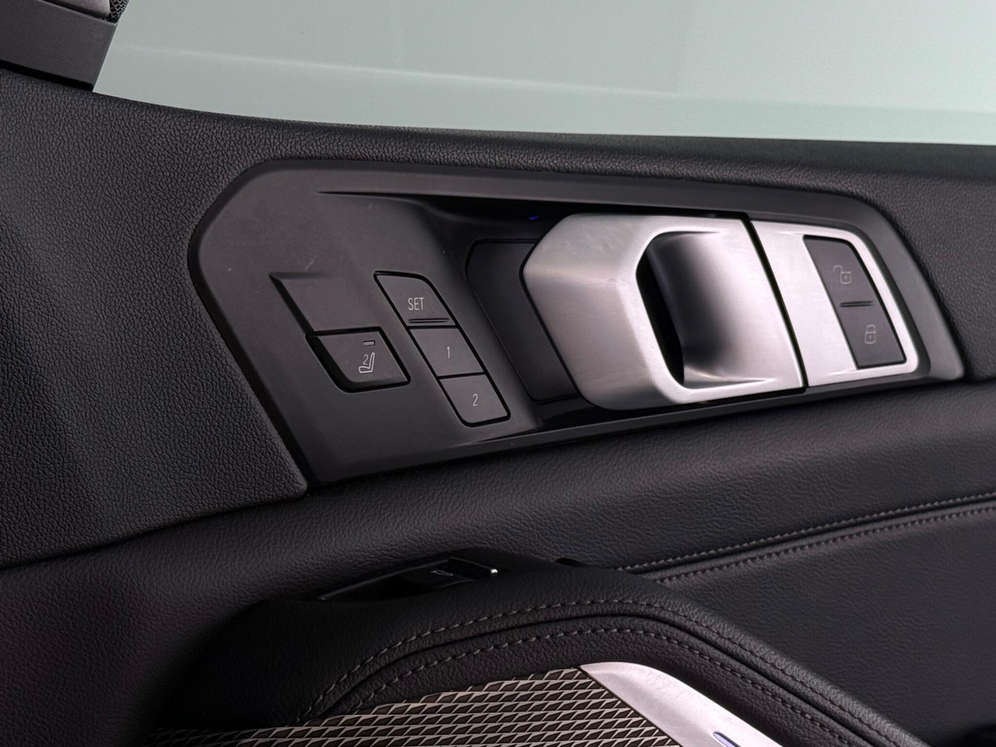 BMW X5 view 22