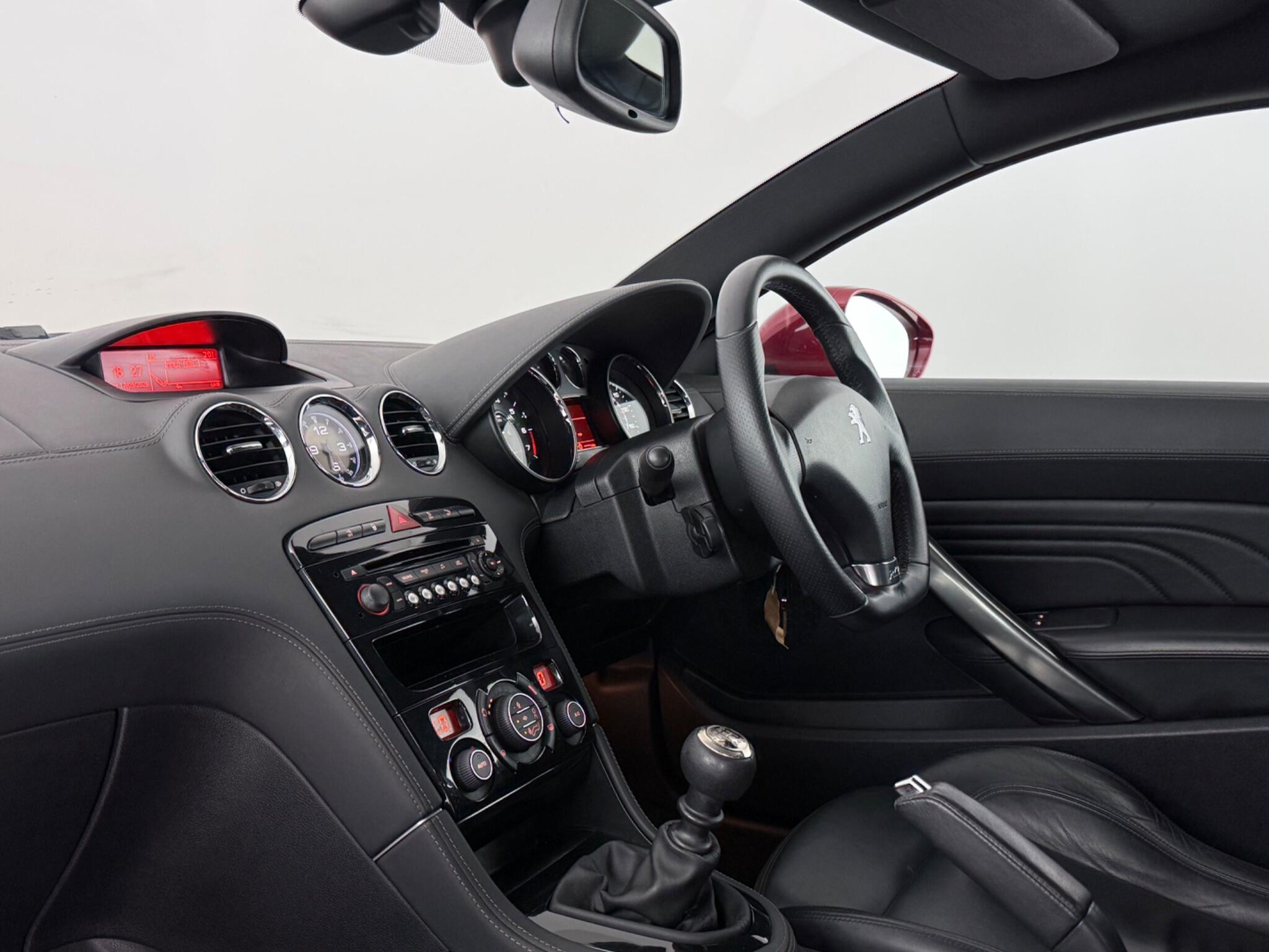 Peugeot RCZ view 13