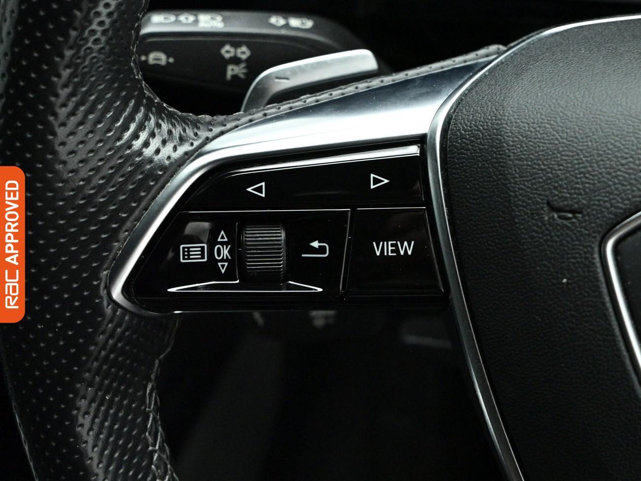 Audi E-Tron view 25