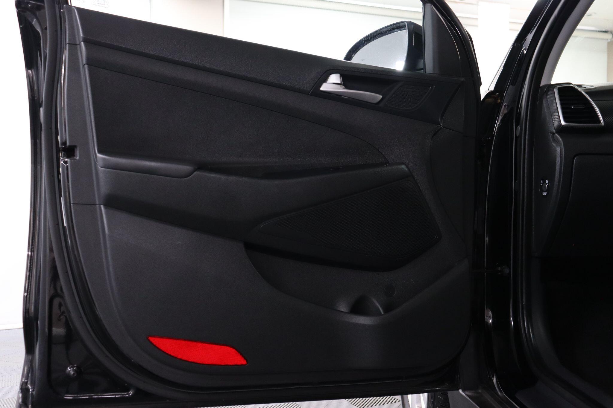 Hyundai Tucson view 43