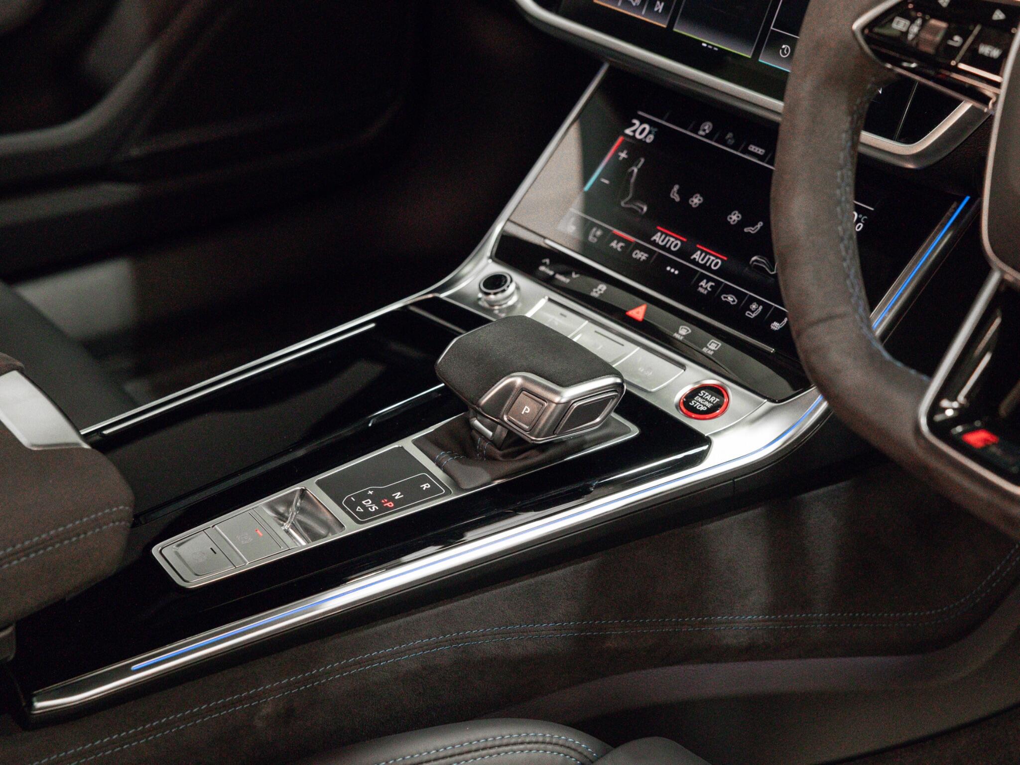 Audi RS6 Avant view 37