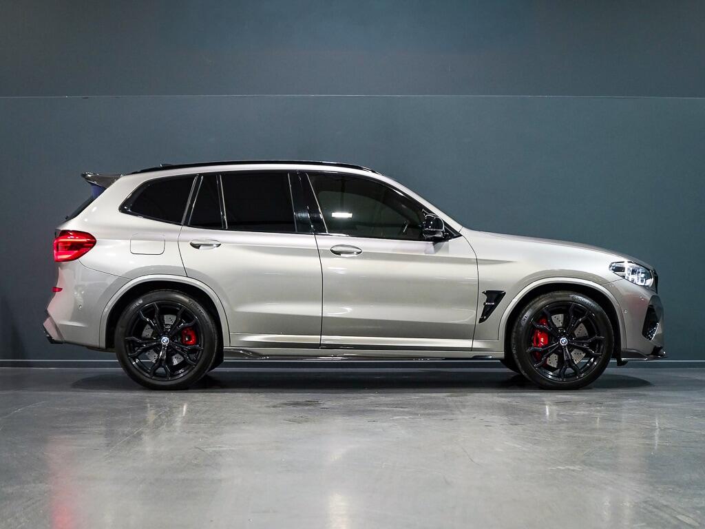 BMW X3 M view 10